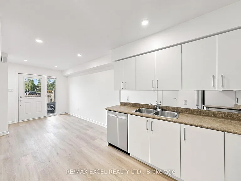 2285 Bur Oak Ave #28 — Photo 13