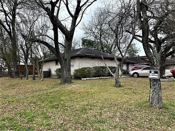 Nice large corner lot.