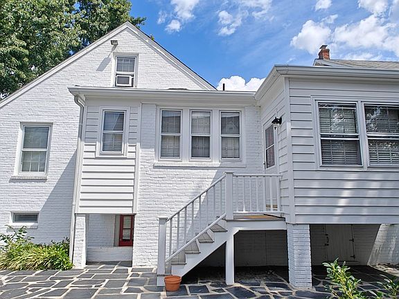 2nd image of 4709 Stuart Ave