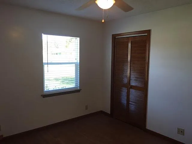 403 Somerset Rd — Photo 27