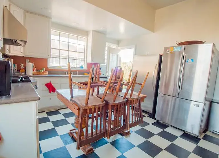 6056 Prytania St — Photo 26
