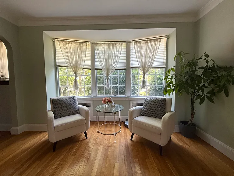 111 Highland Ave — Photo 8