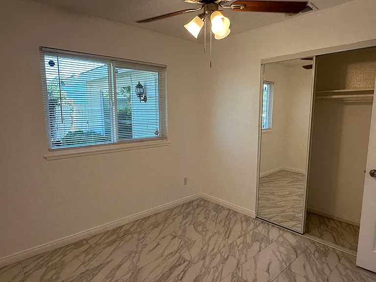 2625 Baltic Ave — Photo 30