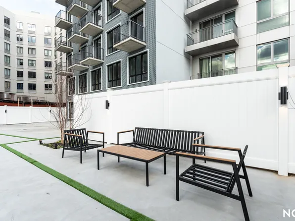 31-61 Vernon Boulevard image 18 of 75