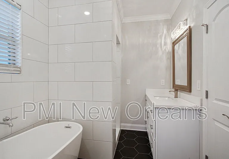2232 Bienville St — Photo 10