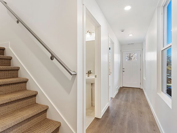 5th image of 1406 N 1875 W