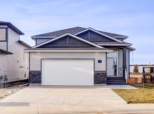 413 E Rivergrove Chase W, Lethbridge, AB T1K 8E9