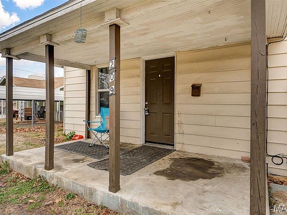 4th image of 209 S Park Manor Blvd
