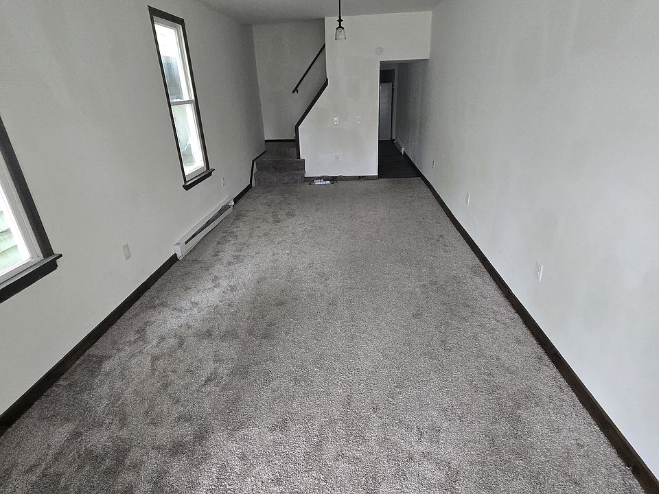 1st image of 416 S 4th St
