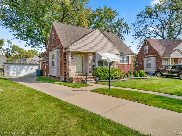 24730 Winchester Dr, Dearborn, MI 48124