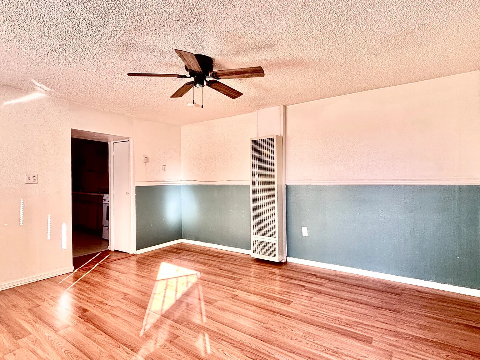 1 bed, 1.0 bath, 300 sqft, $500 — Photo 4