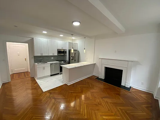 Rented by TNG Nassimi Realty | media 17