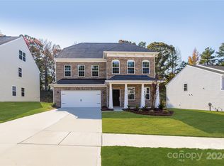 284 Hamptons Cove Rd, Troutman, NC 28166