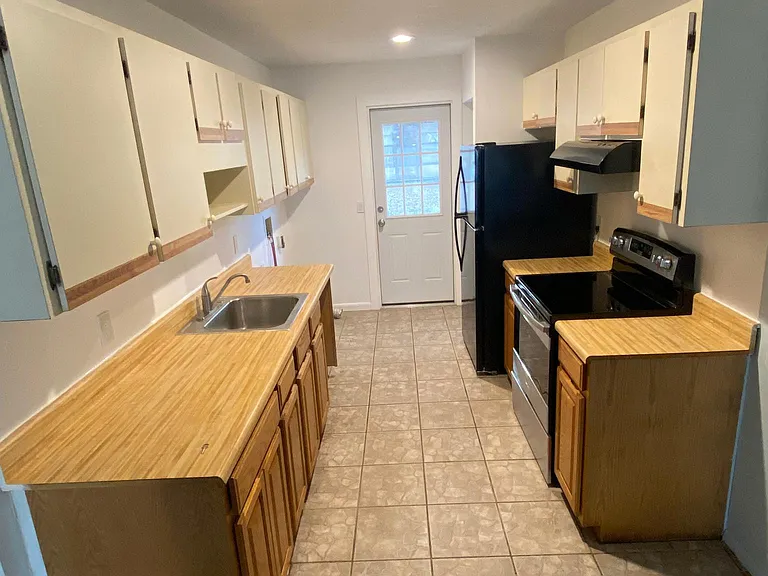 620 E Rosewood Ln #620 — Photo 5