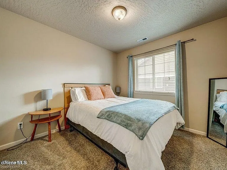 931 N Goldenrod Ct — Photo 15