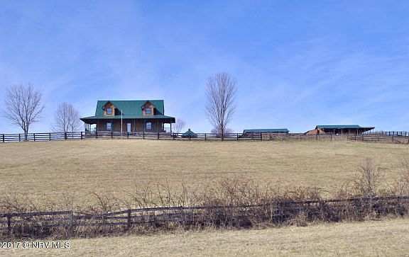 4th image of 5891 Chicwood Dr