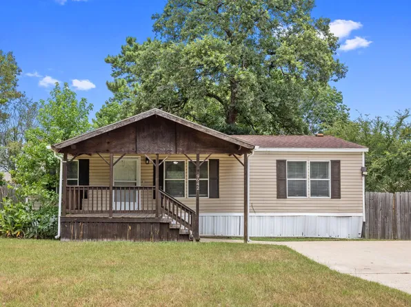 9642 Live Oak Trl, Willis, TX 77318