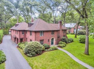 51 Oxford Rd, Longmeadow, MA 01106