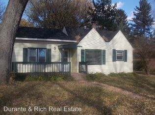 7008 Seminole Dr, Wonder Lake, IL