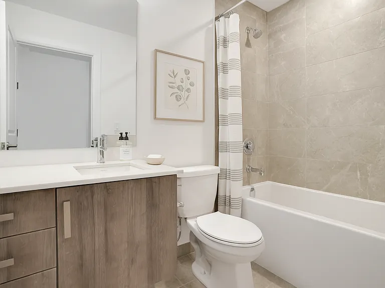 3240 William Coltson Ave — Photo 119