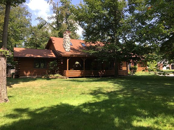 front/side view showing shade in summer