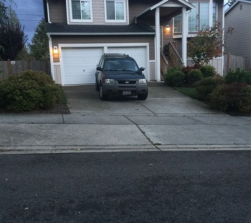 1st image of 7816 32nd St NE