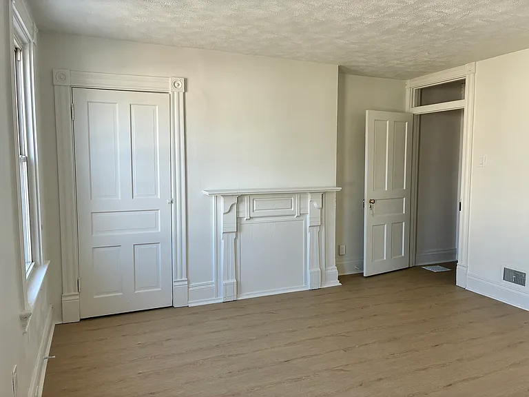 118 21st St #116 — Photo 7
