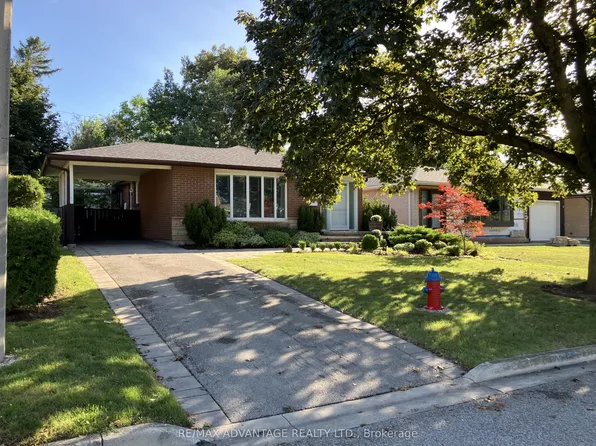 581 Galway Dr, Burlington, ON L7L 2S6