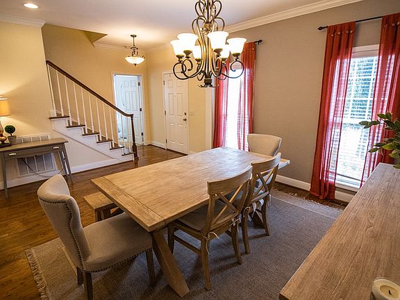 3rd image of 107 Eighteen Grand Dr