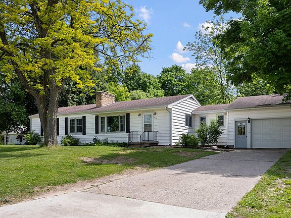 5th image of 617 Ives Ave