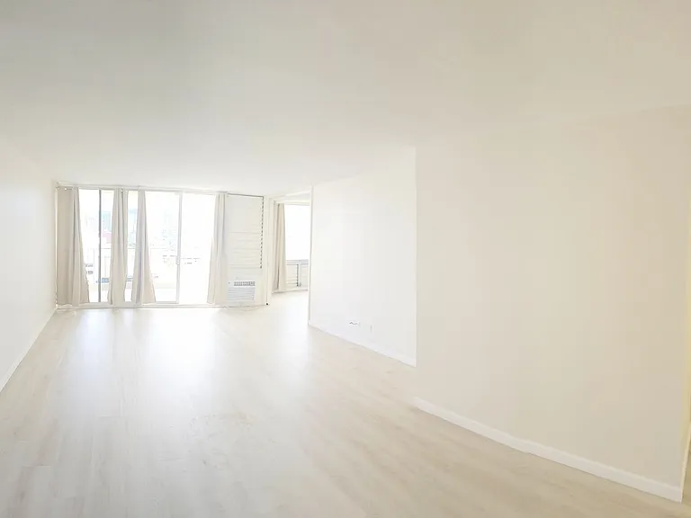 1717 Ala Wai Blvd #1402 — Photo 3