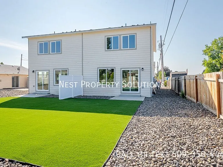 1070 S Grand Dr #B — Photo 34
