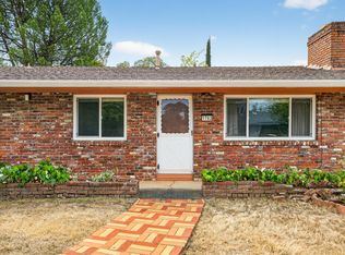 1703 Cascade Ln, Redding, CA 96002