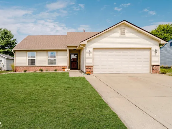 912 Delegate Dr, Shelbyville, IN 46176