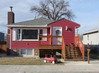 135 Washakie Ave, Lovell, WY 82431