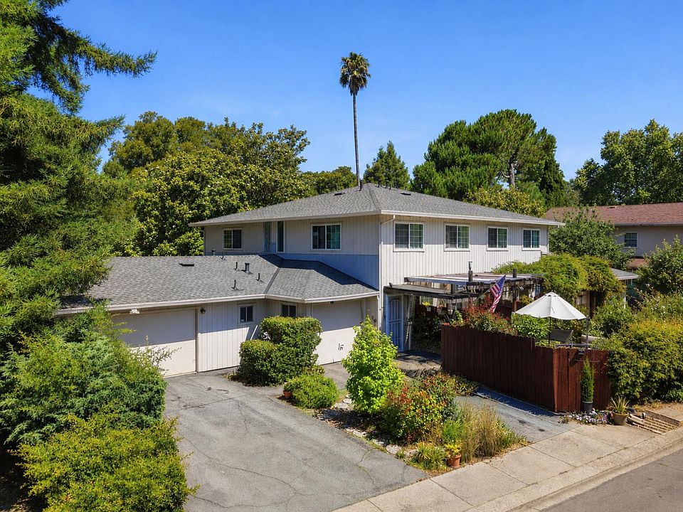 1st image of 24 Meadow Way