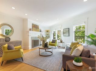 1065 E Prospect St APT 204, Seattle, WA 98102