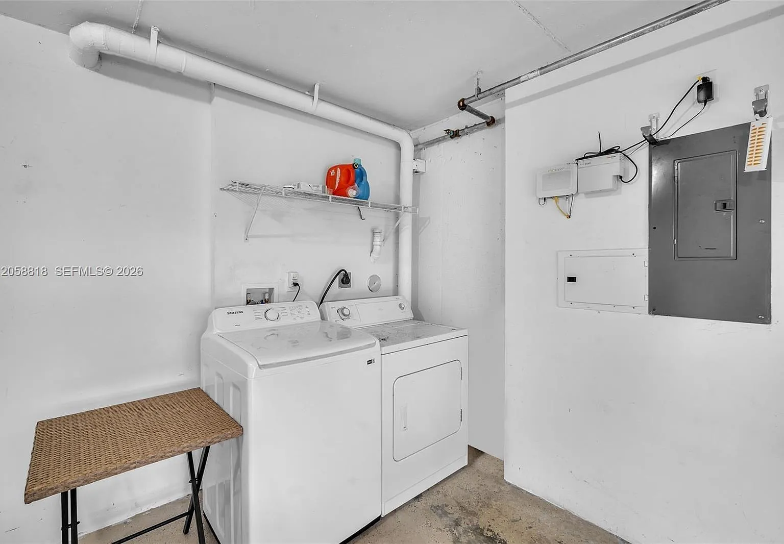 2 bed, 2.0 bath, 1316 sqft, $3,600 — Photo 2