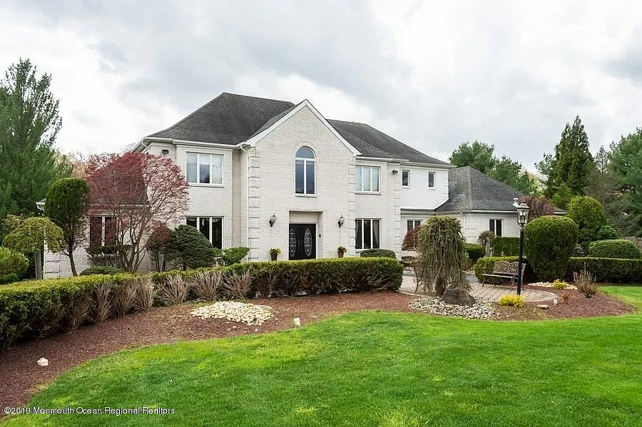 7 Twin Lakes Dr photo 1