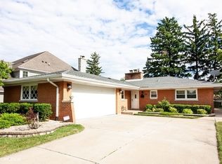 145 Chicago Ave, Clarendon Hills, IL 60514