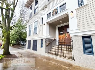 2066 NW Irving St APT A, Portland, OR 97209