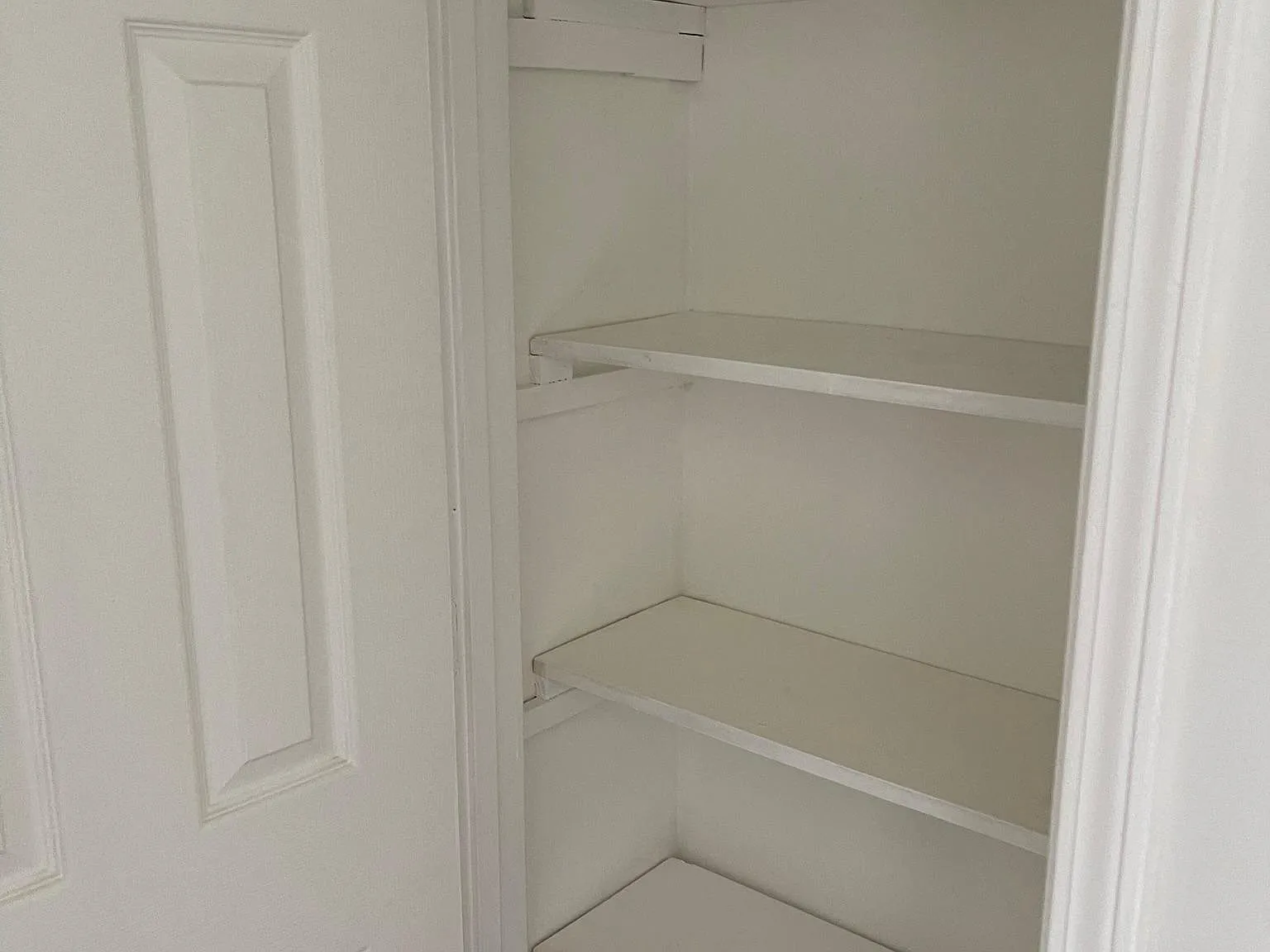 2 bed, 1000 sqft, $1,400 — Photo 3