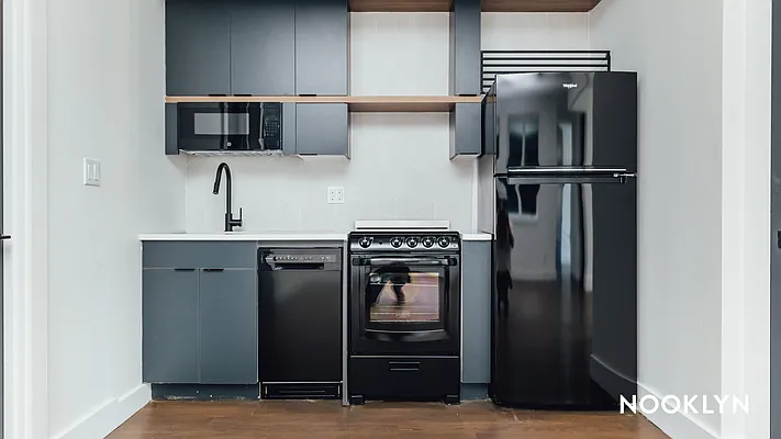 Rented by Nooklyn NYC LLC | media 71