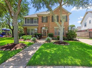 3006 Autumn Park Ct, Friendswood, TX 77546