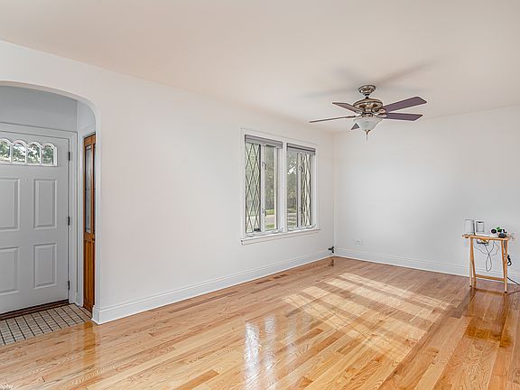 5th image of 9418 Tulley Ave