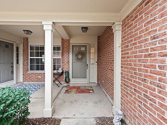 2nd image of 30W039 Willow Ln