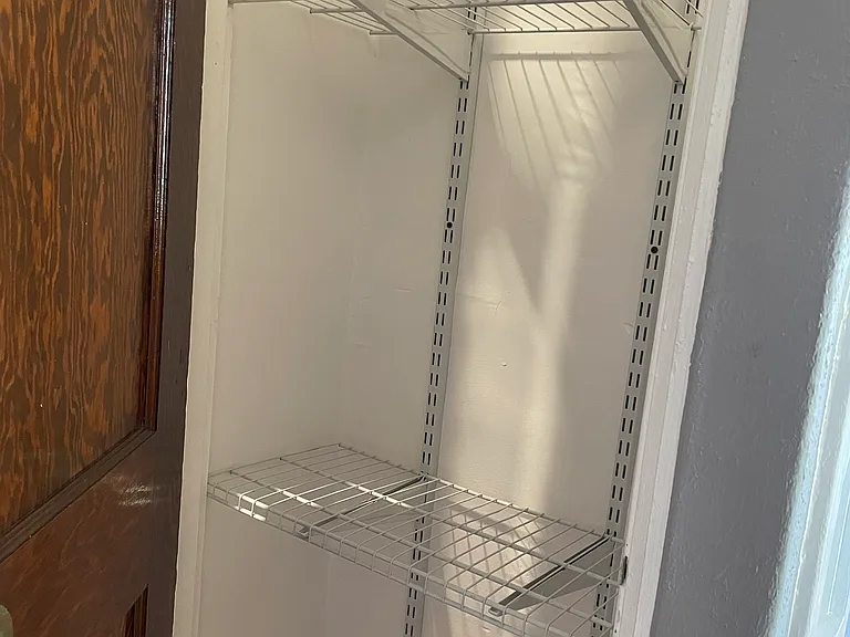 1760 N Pearl St #9 — Photo 14