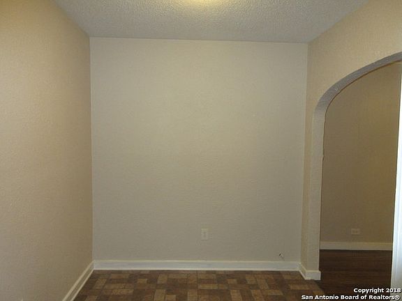 4th image of 331 Westminster Ave