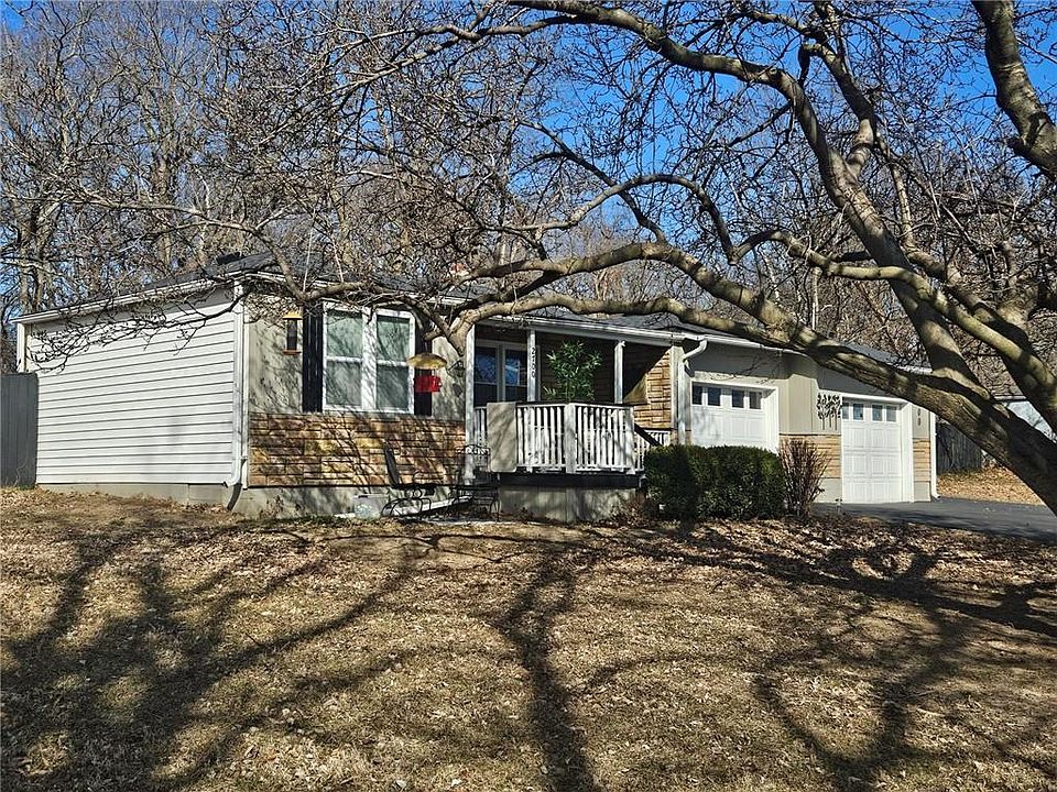 1st image of 2700 NE 56th Ter