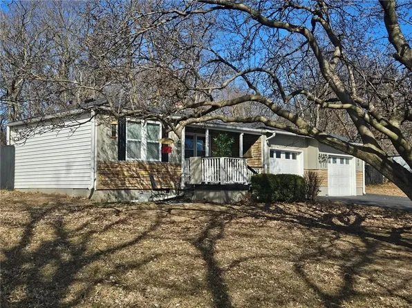 2700 NE 56th Ter, Gladstone, MO 64119